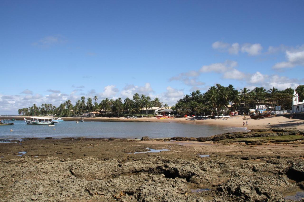 Apt Na Praia Do Forte Em Condominio Frente Mar! Bagian luar foto