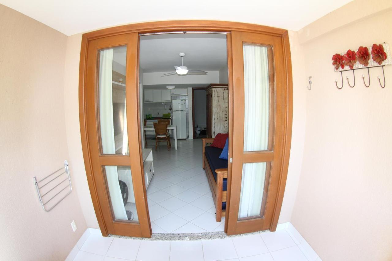Apt Na Praia Do Forte Em Condominio Frente Mar! Bagian luar foto