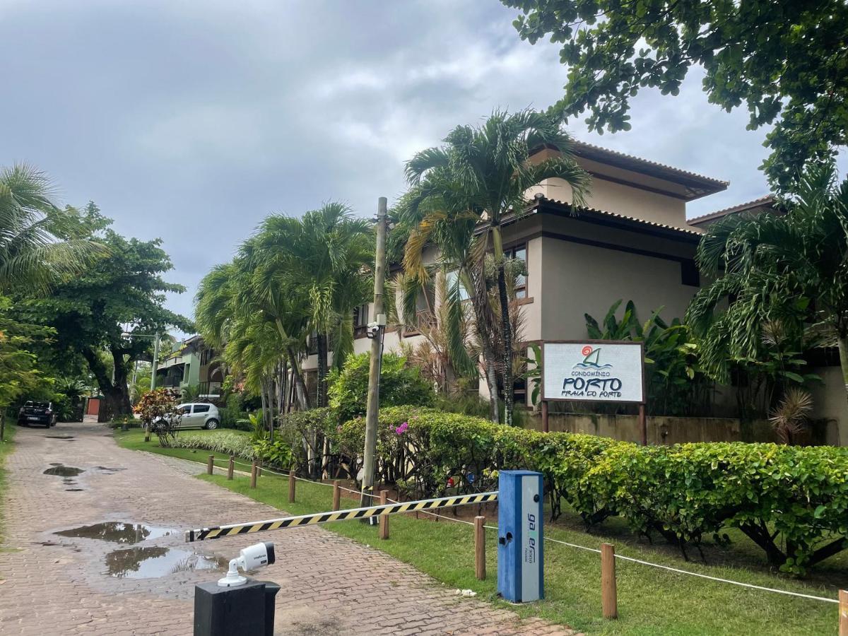 Apt Na Praia Do Forte Em Condominio Frente Mar! Bagian luar foto